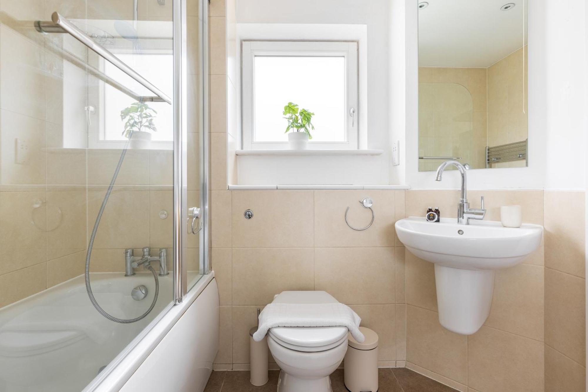 The Bridge Apartment London Bagian luar foto