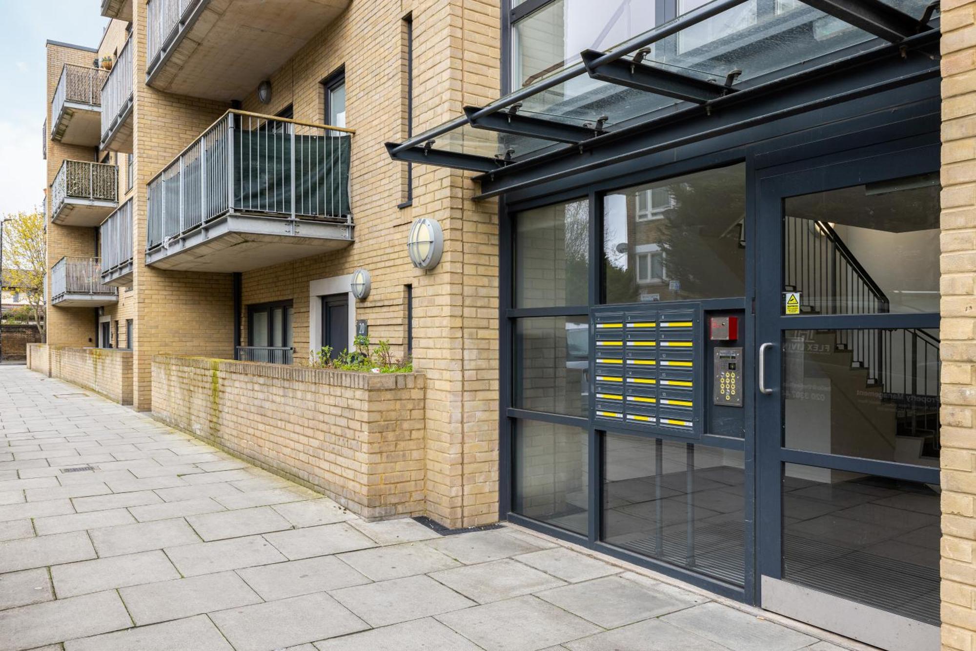 The Bridge Apartment London Bagian luar foto