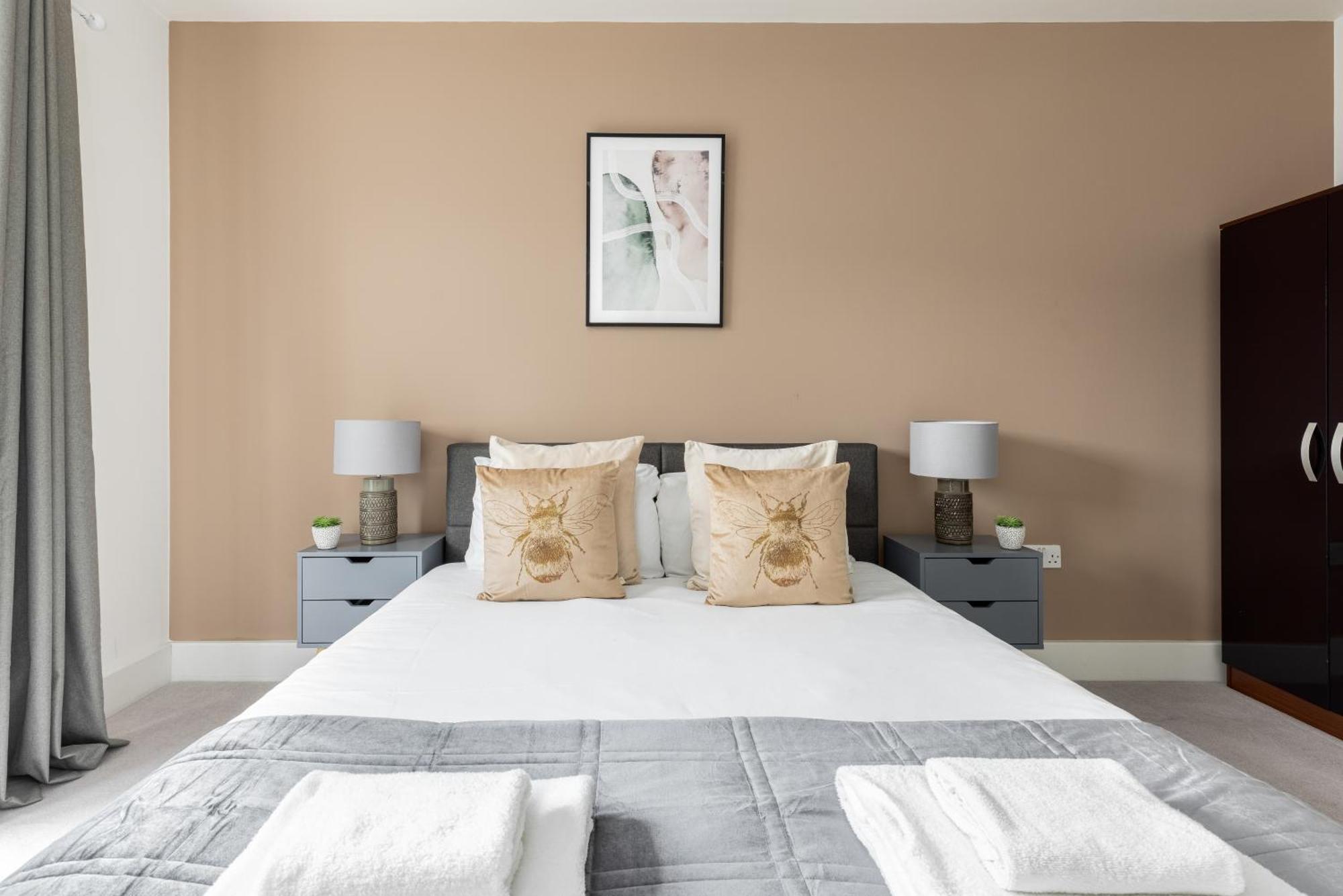 The Bridge Apartment London Bagian luar foto